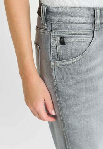 Свободные джинсы