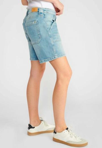 Джинсовые шорты