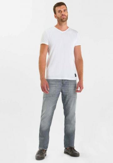 Прямые джинсы