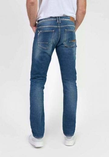 Узкие джинсы