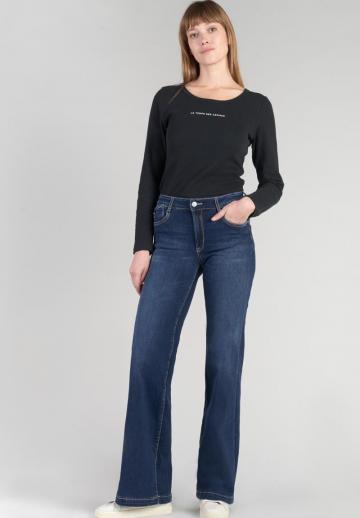 Клешеные джинсы