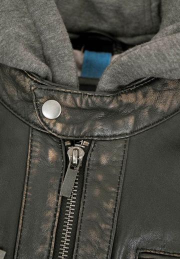 Кожаная куртка