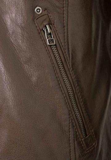 Кожаная куртка