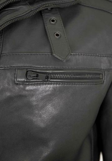 Кожаная куртка