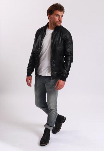 Кожаная куртка