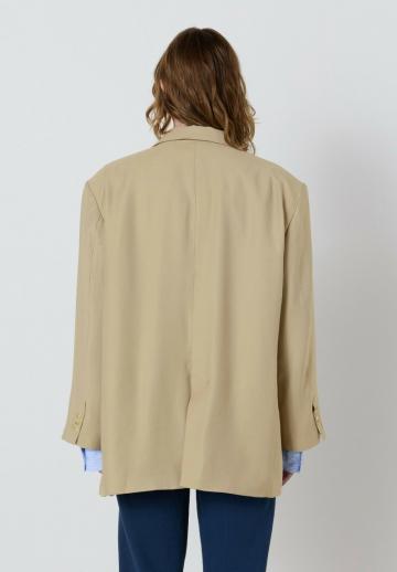 Короткое пальто