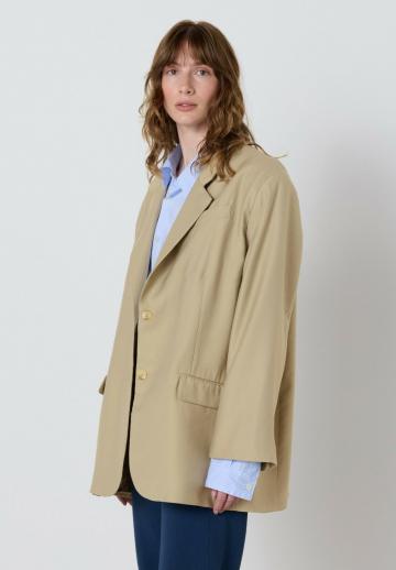 Короткое пальто