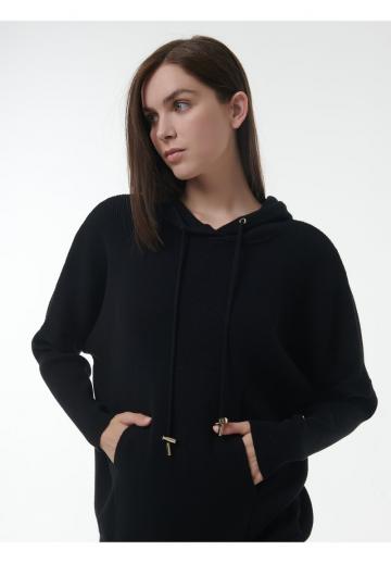 Вязаное платье