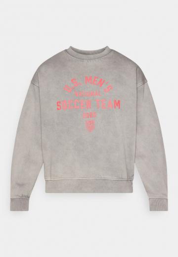 Спортивная кофта