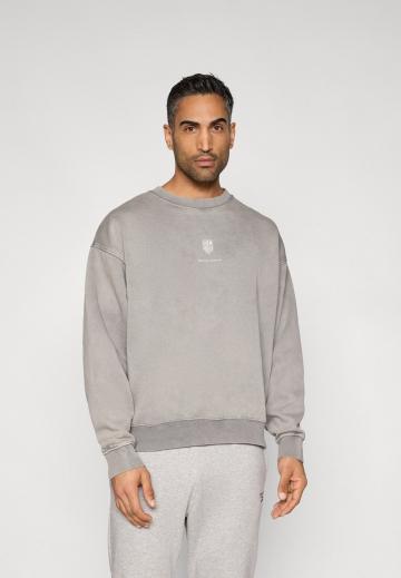 Спортивная кофта