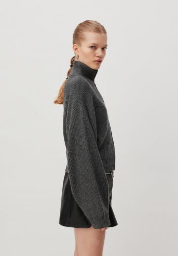 Вязаная кофта