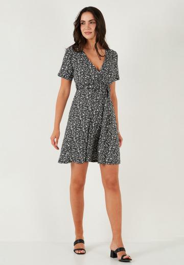 Короткое платье