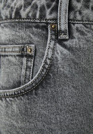 Свободные джинсы