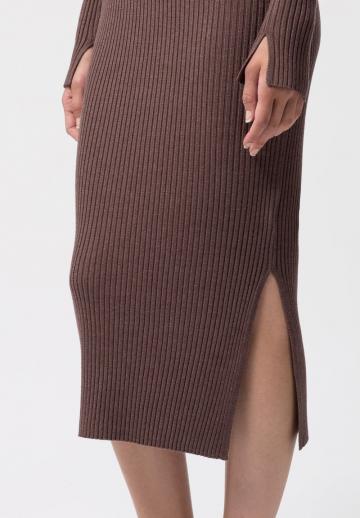 Вязаное платье