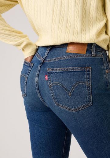 Прямые джинсы