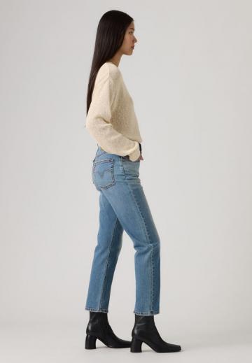 Прямые джинсы