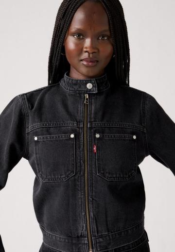 Джинсовая куртка