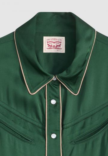 Атласная блузка