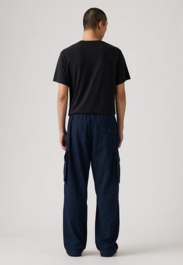 Брюки с накладными карманами