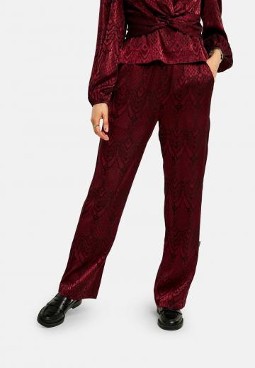 Прямые брюки