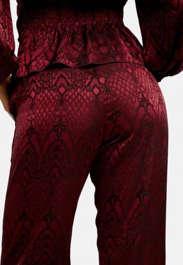 Прямые брюки