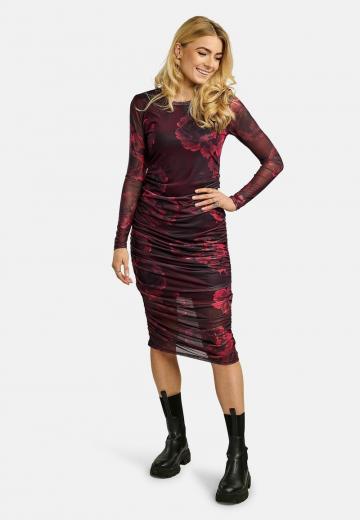 Платье футляр