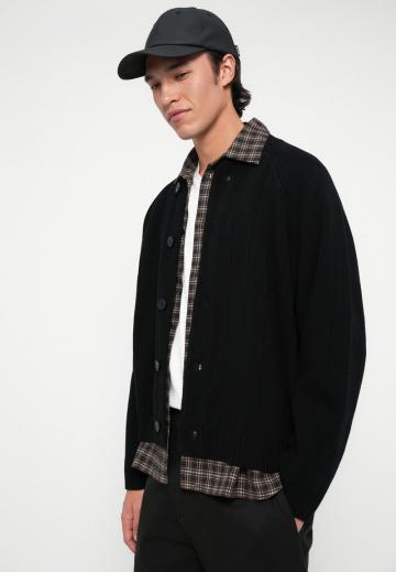 Вязаная кофта