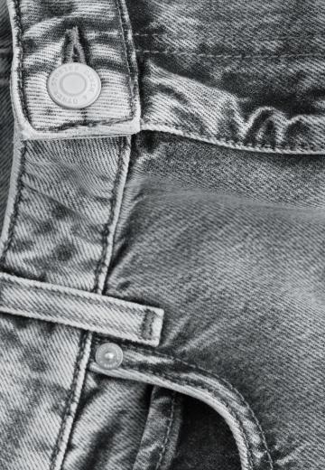 Свободные джинсы