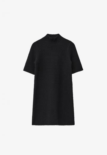 Вязаное платье