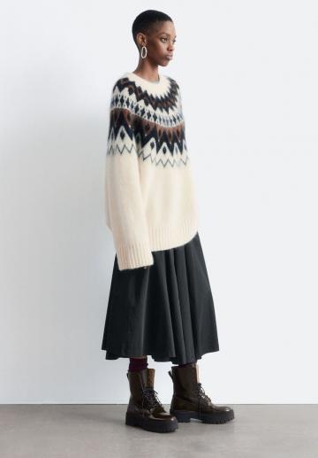 Длинный пуловер