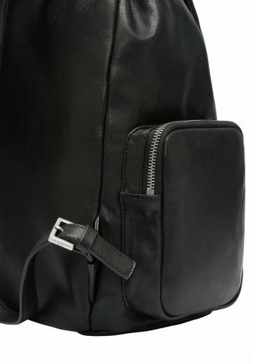 Кожаный рюкзак