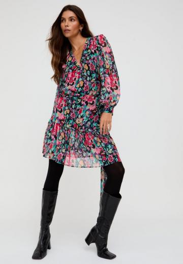 Короткое платье