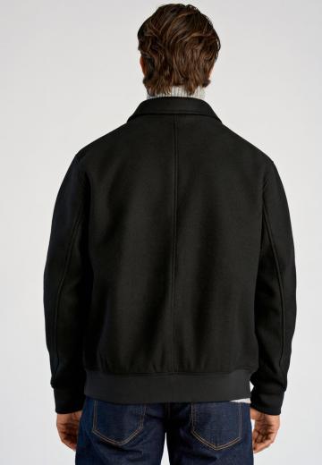 Куртка бомбер