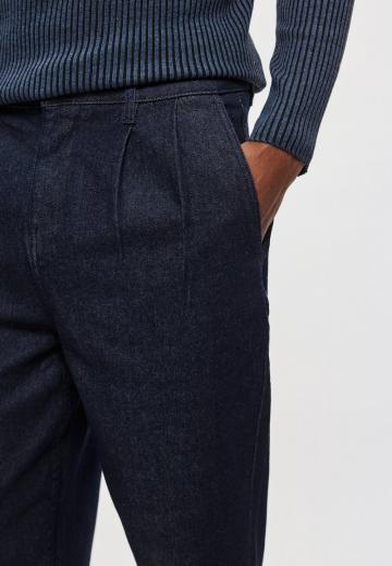 Прямые джинсы