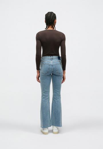 Клешеные брюки