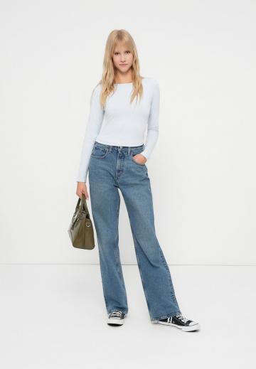 Свободные джинсы