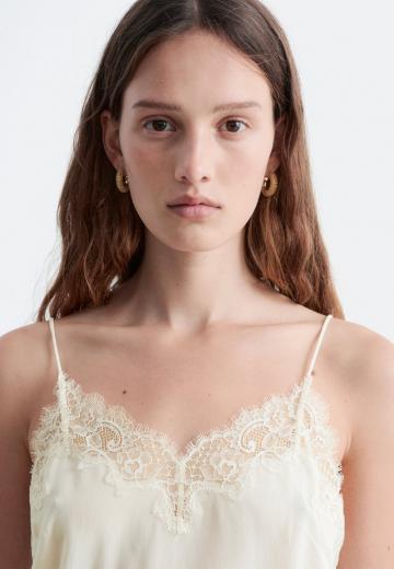 Топ на бретельках