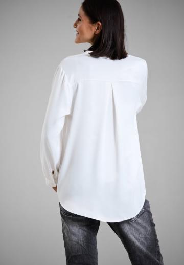 Атласная блузка