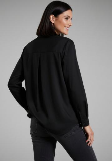 Атласная блузка