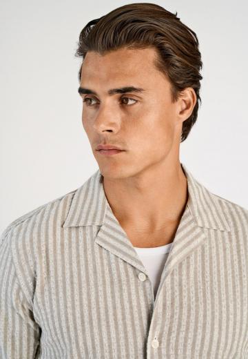 Рубашка с коротким рукавом