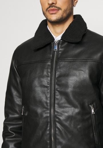 Кожаная куртка