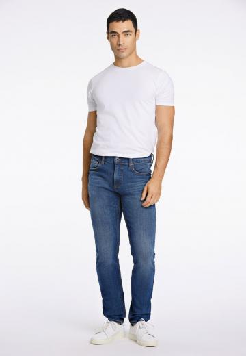 Узкие джинсы