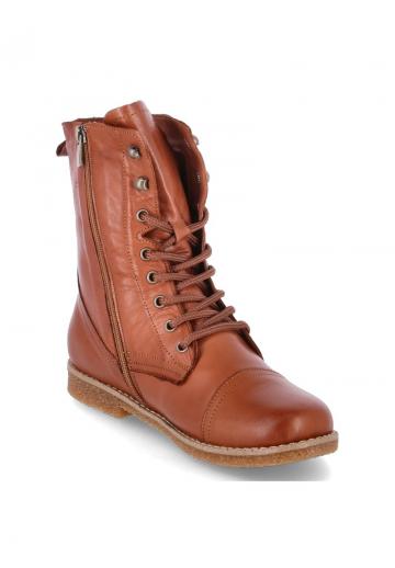 Ботинки на шнуровке