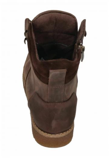 Ботинки на шнуровке