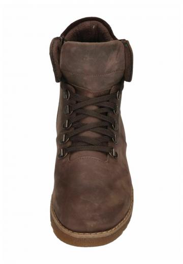 Ботинки на шнуровке