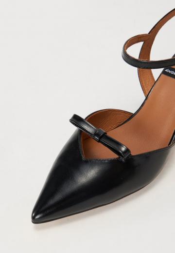 Туфли с ремешком