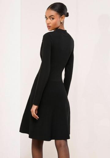 Вязаное платье