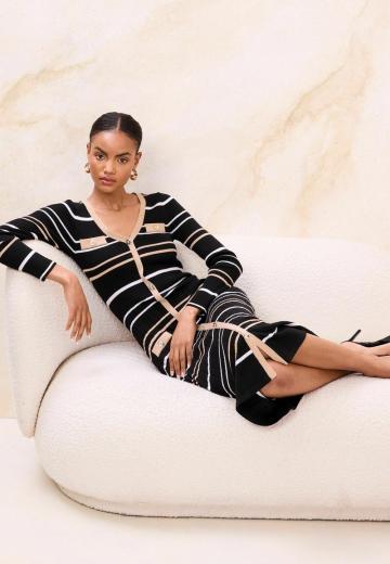 Вязаное платье