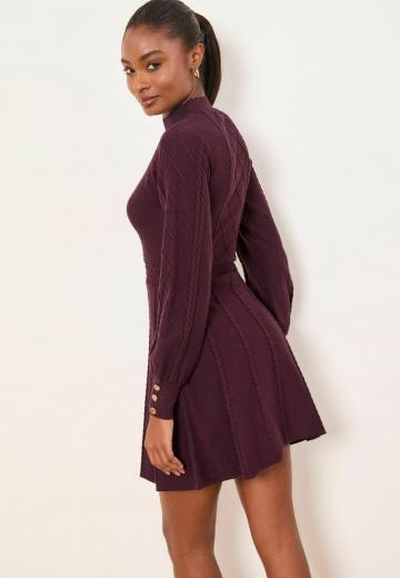 Вязаное платье