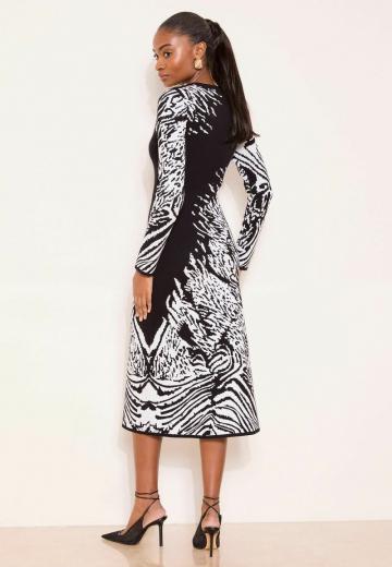 Вязаное платье